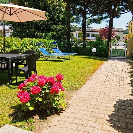 Holiday home Casa A Schiera, A 150mt Dal Mare Lido di Jesolo
