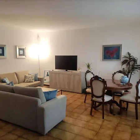 Casa Intera, A Pochi Passi Dal Mare