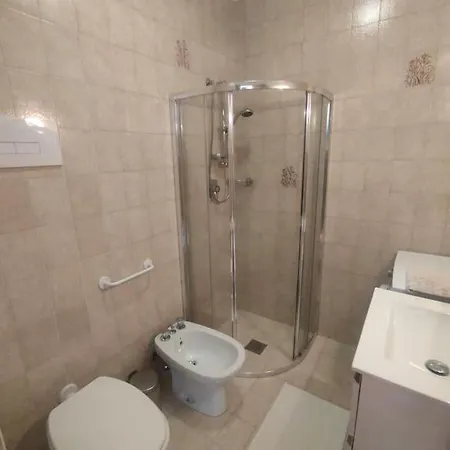 Casa A Schiera, A 150mt Dal Mare בית נופש לידו די ג'סולו